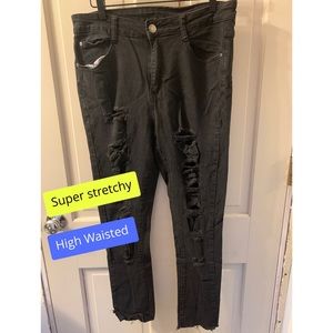 🥀Black Distressed Skinnies- High-Waisted Cut🥀